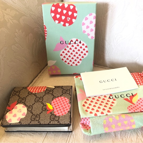 Super rare! Gucci Les Pommes Apple Bifold Wallet GG Supreme Beige Pink - Picture 1 of 11